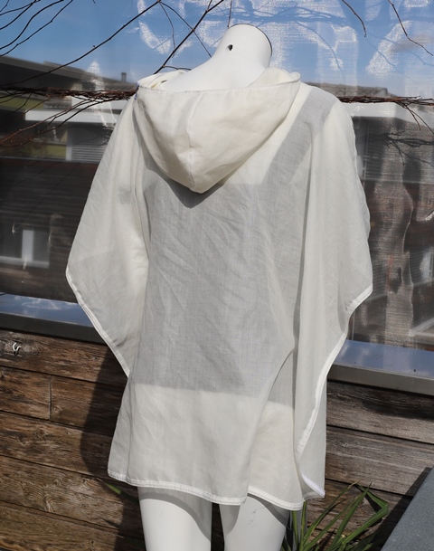 Strahlenschutz_Poncho_Swiss_Shield_Ultima_Damen4_20210313160623.JPG
