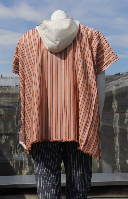 Strahlenschutz_Poncho_braun_gestreift3.JPG