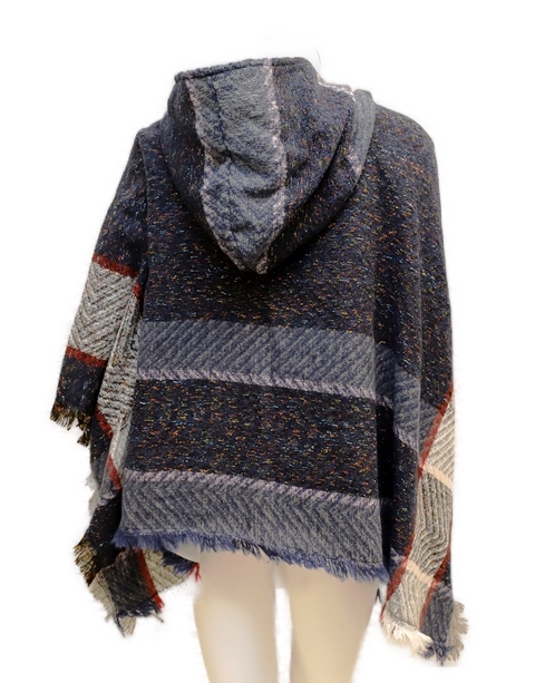 Poncho_Ultima_Swiss_Shield_4.jpg