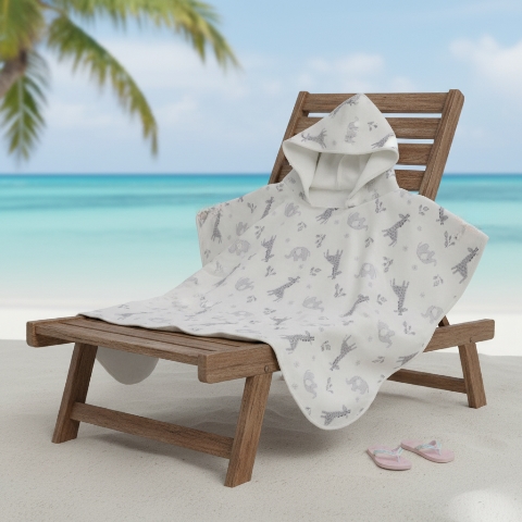 Kinder-Poncho-Giraffe-mit-Swiss-Shield-Ultima-gefttert-41dB-74-152-ab-edited_4_inPixio.jpg